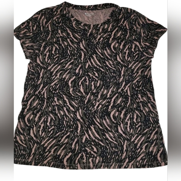 ATHLETA Organic Daily Printed Tee Abstraction Black/Peat Semi-Fitted Sz 1X NWT - Picture 1 of 5